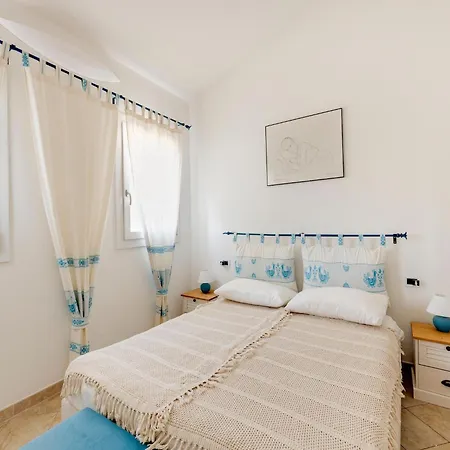 Pool, Air Conditioning, Parking Apartamento Valledoria (Sardinia)