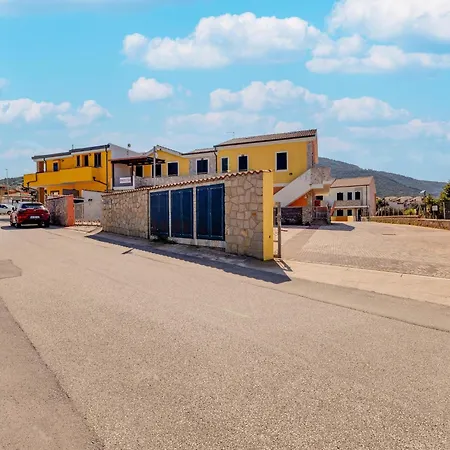Apartamento Pool, Air Conditioning, Parking