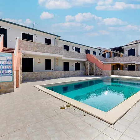 Apartamento Pool, Air Conditioning, Parking *